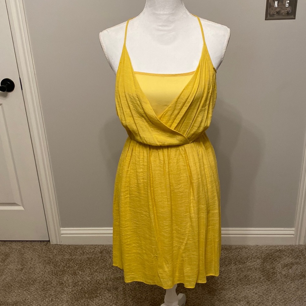 Yellow sun dress🌻 Size XS but fits like a 4